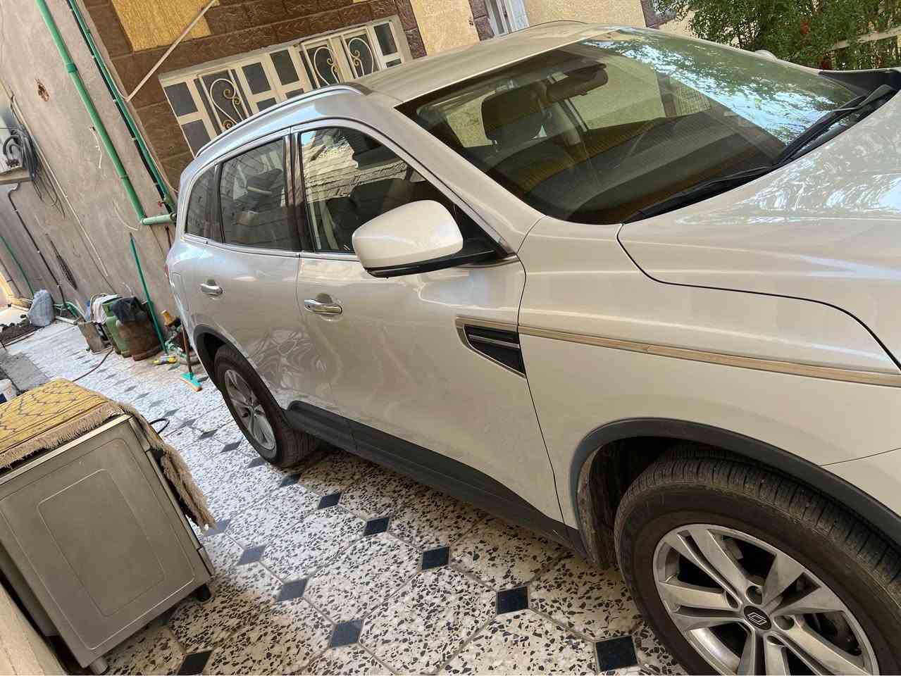 سلام عليكم رينو كولياس 2025  جديده ماشيه 4000
بعدها بوضع الشركه مواصفات نص  بصمه وشاشه 
وتحكم ستيرن وتبريد قطعتين  5راكب مقاعد جلد 
محرك 2.50ياباني نيسان  + كار بلي 
***********
*********** ابو الخصيب, البصرة
