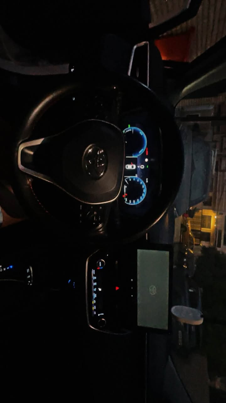 السلام عليكم
للبيع تويوتا كورلا هايبرد
الشكل أمريكي 
موديل 2025
ماشيه33الف كيلو
سياره كفالة عامة رقم السياره دهوك تحويل مباشر 
السعر 165 وبيها مجال بسيط 
للاتصال***********واتساب
