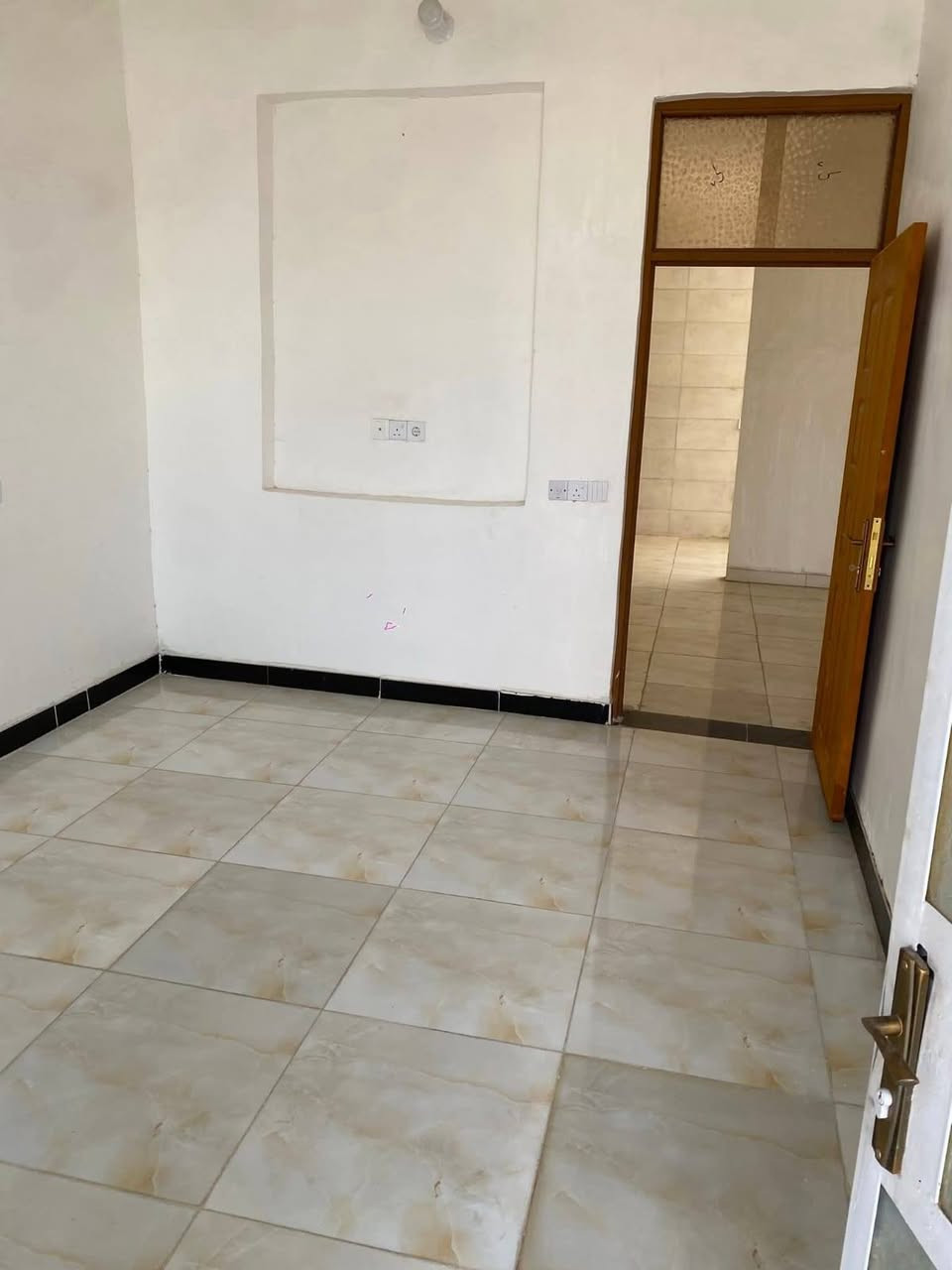 السلام عليكم  بيت زراعي للبيع 100متر بيت بناء حديث ومرتب والسعر كلش مناسب  *********** الموقع الباني روما
