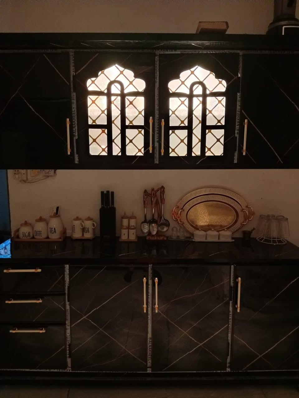 كاونتار جديد السعر 650 العنوان بغداد حي الامانه التصال ***********
