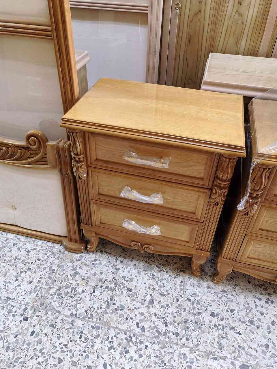 ٦ وملحق سنديان شغل جديد غير مستعمل
للحجز والاستفسار التواصل على الرقم ***********
بغداد السيديه حي الاعلام
