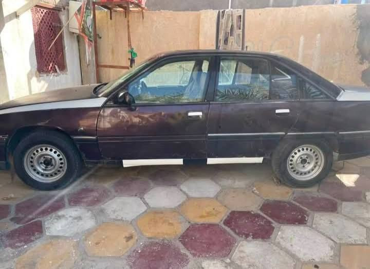 سلام عليكم للبيع اوبل اوميكا 1993 كفاله ضربه وكص السياره شرط التحويل راعيه بل نجف يحولك مكينته ونجي6 وكير جدد  دواخله نضيفه كهربائيات كله شغاله السعر 35وبيه مجال مكاني البصرة قضاء الدير للتصال ***********

نص مكتوب في الصور:
- ٣ of ٦
- يوسف سكيني
- ٢١ أغسطس، الساعة ١٠:٤٤ ص
- ٤ of ٦ يوسف سكيني ٢١ أغسطس، الساعة ١٠:٤٤ ص