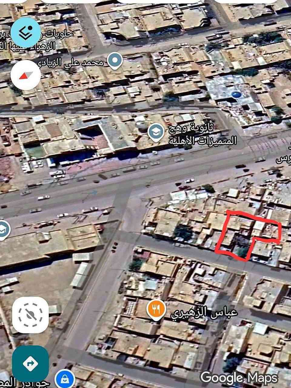 ٥٠٠م • طابو صرف • ثلاث بيوت