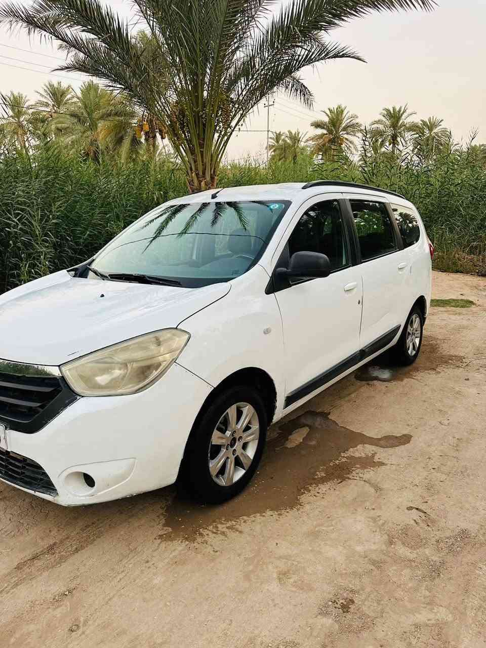 سلام عليكم رينو لوجي موديل2014 سبعه راكب رقم كربلاء دولي بسمي سياره كفاله عامه من الحادث بيه رش صبغ بل جنطه مكينه كير وتبريد وكهربائيات كفاله مداور ثاني يوم  السعر 58 مكان كربلاء طويريج ***********
