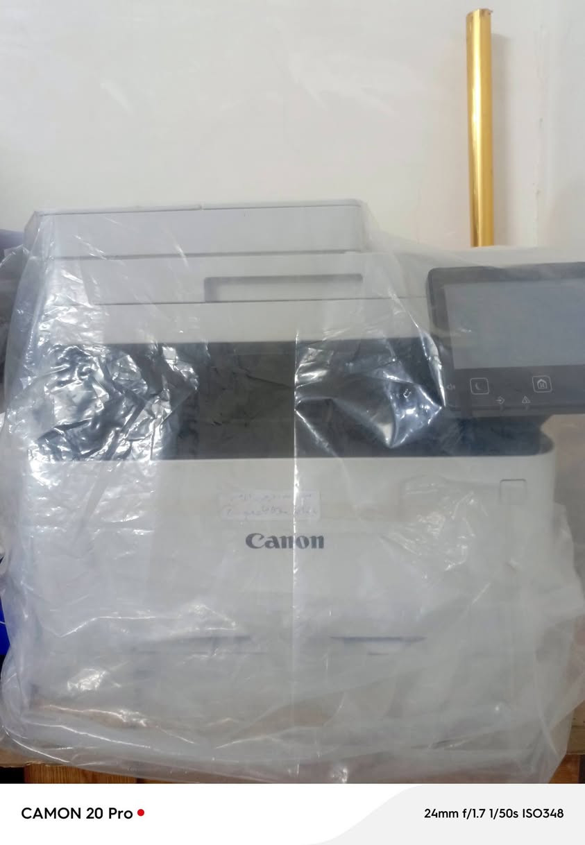 السلام عليكم 
 1) 🟢للبيع طابعه كانون 655 ليزريه 
سكنر فيدر طباعه وجه وضهر تلقائي بعدهي بالزكات مال الشركه نضافه ٩٩٪ 
2)🟢جهاز سبايرول للبيع استخدام مره واحده فقط مع ملحقاته سيم سبايرول 2 كارتون مع 1 نايلون تغليف ملازم_كتب 
للاستفسار *********** العنوان بغداد مدينة الصدر موجود واتساب 
سعر الطابعة 310
جهاز السبايرول مع كل المحلقات المذكوره سعره 55
