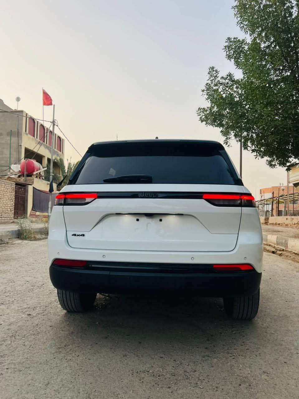 كراند شيروكي • بلاك توب • ٢٠٢٤