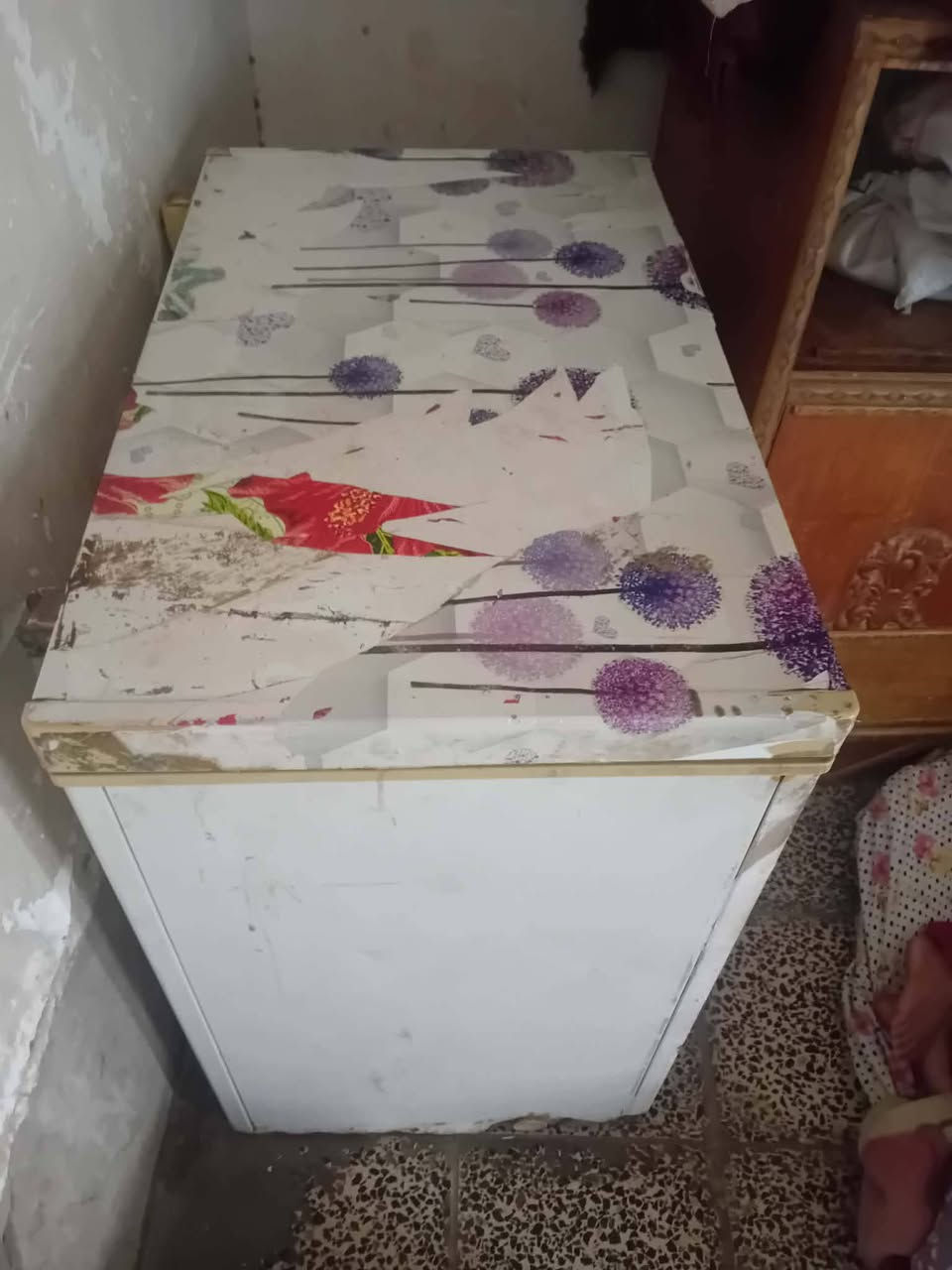 مجمد البيع جديده عوز بس ماطور
