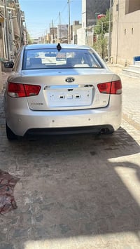 سيراتو • موديل ٢٠١٢ • كاميرا حساسات