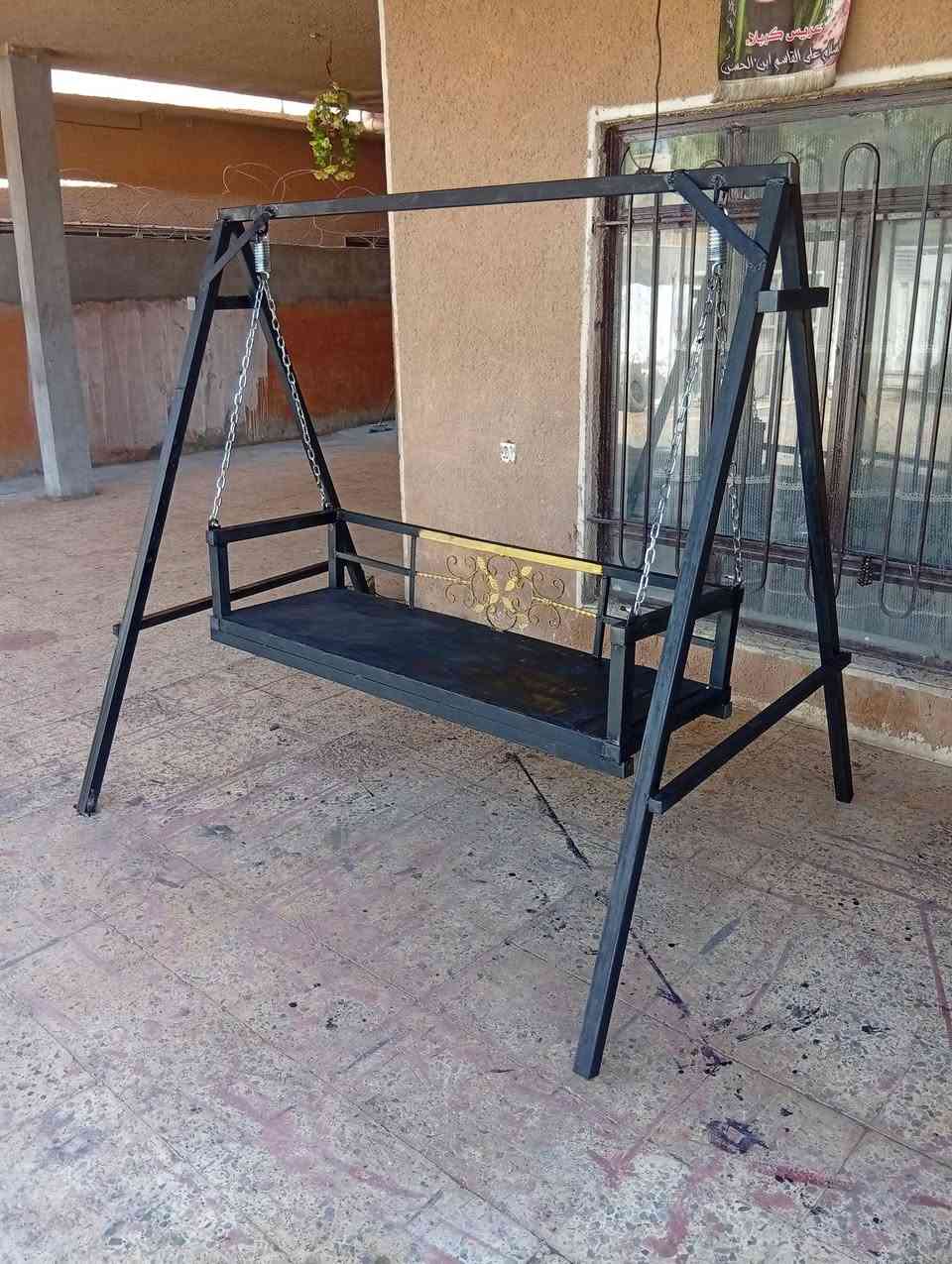 للبيع مرجوحة جديدة حديد ثقيل بسعر مناسب  للتواصل ***********
