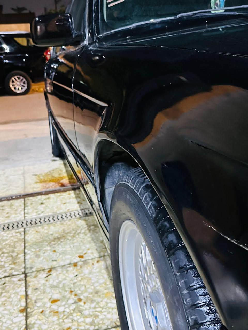 BMW 1990
للبيع او المراوس موديل ١٩٩٠ السياره صبغ جديد كير مكينه حداديه كفاله دخل نضيف كشنات جلد ٤ بيبان جام كهرباء تدفئه تبريد كشنات تبريد شغال كهربائيات شغاله سياره نضيفه وترايك للبصره مكان السياره بغداد البنوك السعر ٥٤ ورقه وبيه مجال للاستفسار الاتصال ع رقم ***********
