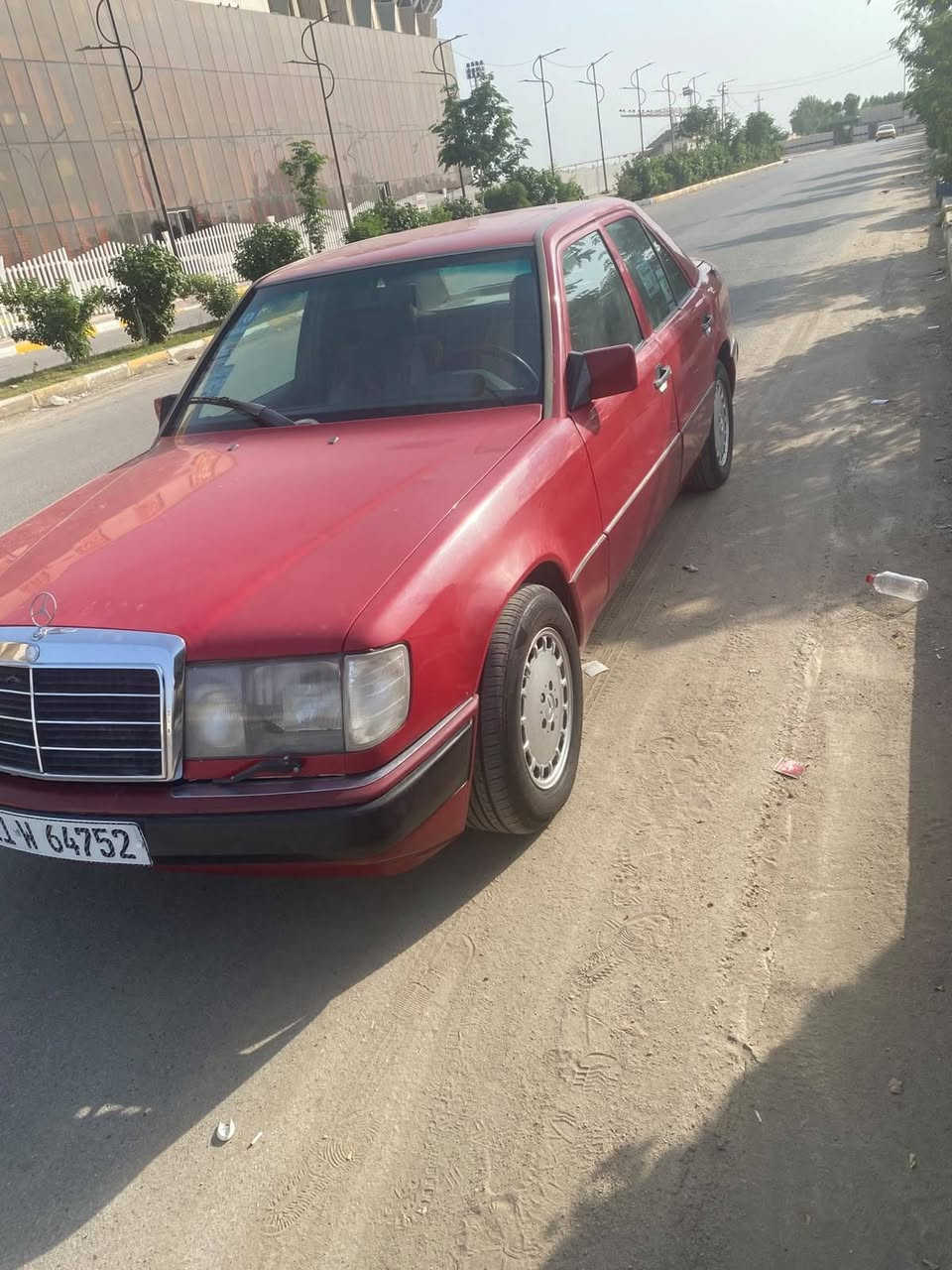 مرسيدس دب • ١٩٨٧ • رقم بغداد