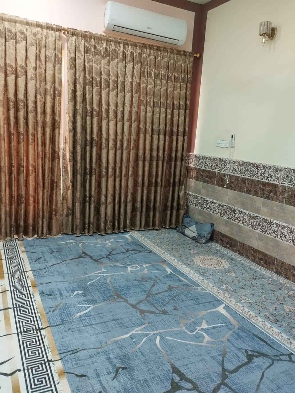 دار للبيع طابو صرف جاهز للتحويل صب كونكريت
 (حي نهاوند الثانية )🏡 (  المساحه 100متر )
   5*20 السعر 105 قابل للتفاوض 
  طابقين  يتكون من استقبال ومطبخ +ثلاث غرف نوم🛁وصحيات خارجية 🚿وداخلية 
مكتب عقارات هدى ميسان 👉👈المكتب مجاز من قبل الدولة 

  🛑للاستفسار مراسلة الصفحه او الاتصال👇
على الواتساب  (📲*********** ضياء ابو امير
                           *********** عمارة, ميسان
