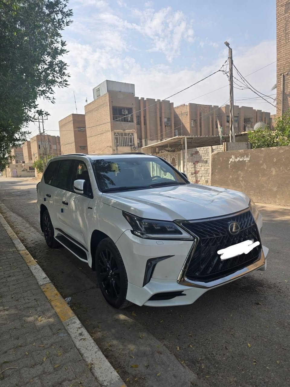لكزس LX 570 • ٢٠١٩ • رقم بغداد