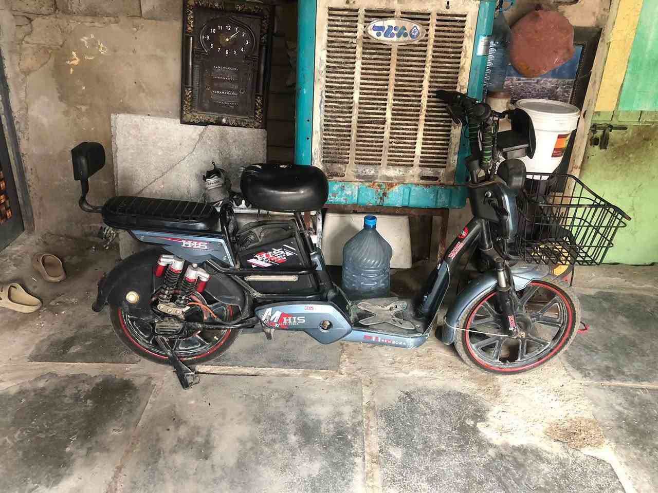 دراجة شحن • نضيفه • ٥ بطاريات