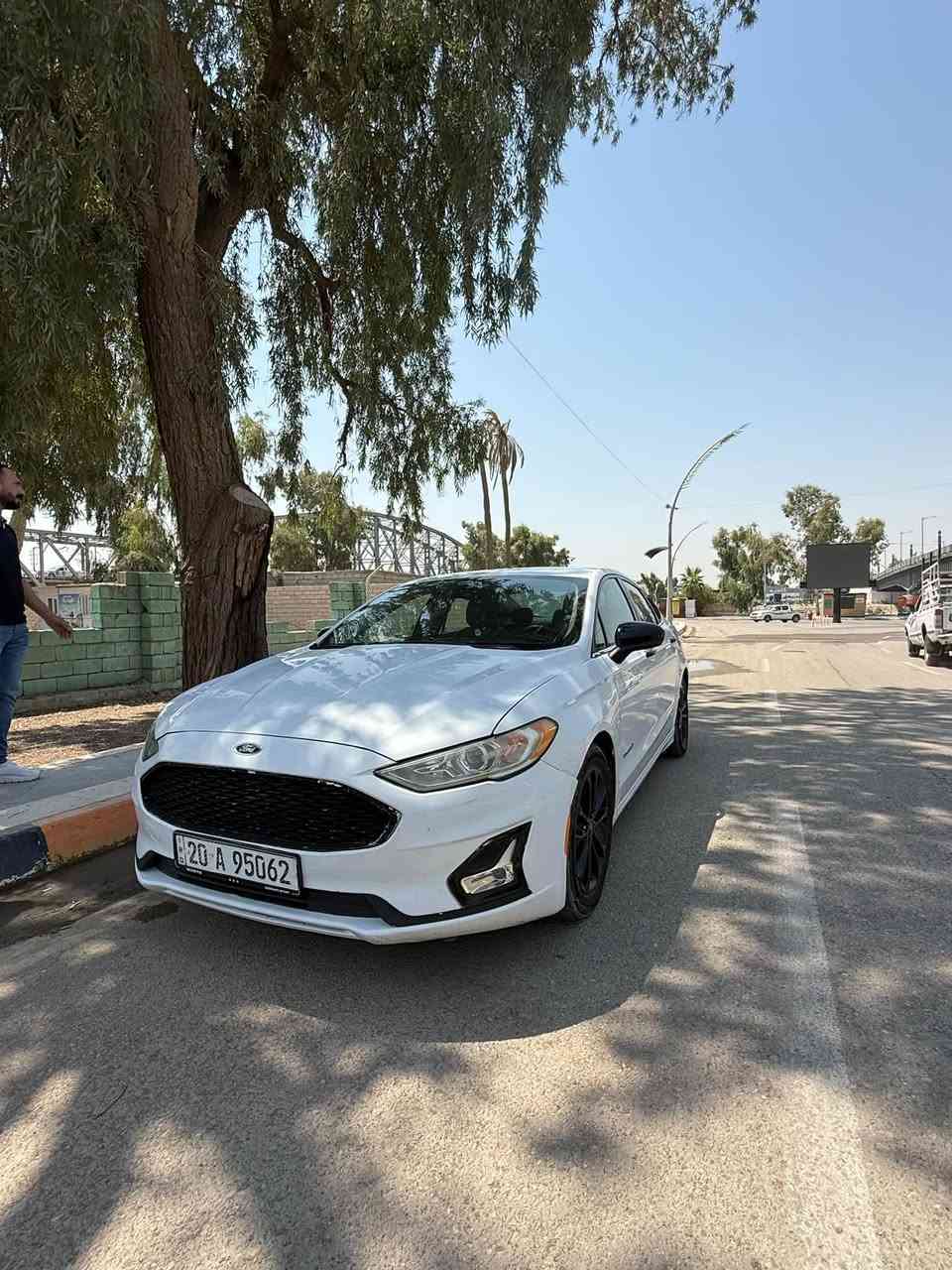 🚘 فورد فيوجن SE هايبرد 2019
سيدان أمريكية مريحة واقتصادية • مواصفات ممتازة • مناسبة للاستخدام اليومي والسفر 💎

🚘 نعمان أوتو | Numan Auto
ثقة التعامل • جودة السيارات

━━━━━━━━━━━━━━━

📊 الموديل: 2019
🇺🇸 الوارد: أمريكي
🏁 الفئة: SE Hybrid
⚙️ المحرك: 2.0L – 4 سلندر Hybrid
🎨 اللون: أبيض
🛣️ الممشى: 125 ألف كم
🛡️ Airbags: جميعها سليمة

━━━━━━━━━━━━━━━

💎 أبرز المواصفات:

✅ نظام Hybrid اقتصادي بالوقود ⚡⛽
✅ تشغيل بصمة
✅ كير ماوس Rotary Shift
✅ فتحة سقف
✅ داخلية بيج
✅ مقعد السائق والراكب كهربائي
✅ شاشة وسطية كبيرة
✅ كاميرا خلفية 📷
✅ حساسات خلفية
✅ رادار أمامي
✅ تحكم بالستيرن من الجهتين
✅ مانع انزلاق
✅ هندبريك إلكتروني
✅ شاشة معلومات وتنبيهات
✅ تبريد قطعتين

━━━━━━━━━━━━━━━

🛠️ الحالة بكل شفافية:

✔️ الإيرباكات جميعها سليمة
✔️ السيارة بيها بارد بالجهة المحاذية للسائق
✔️ المعاينة والفحص خير دليل

━━━━━━━━━━━━━━━

📍 الموقع: ديالى – بعقوبة
📞 للاتصال والاستفسار: ***********

💰 للبيع فقط وبسعر مناسب 🔥 108 ورقة فقط بيها مجال جدا بسيط 

📩 للاستفسار مراسلة الصفحة أو الاتصال على الرقم أعلاه

🚘 نعمان أوتو | Numan Auto
ثقة التعامل • جودة السيارات 🤝

#FordFusion #FusionHybrid #Ford #فورد_فيوجن #فيوجن هايبرد سيارات_العراق سيارات_للبيع بعقوبة ديالى NumanAuto
