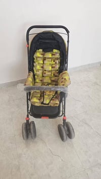 للبيع عربانه  جديده واتساب يوجد توصيل  07735351119