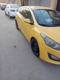 سياره لانتر موديل 2013 للبيع سعرها 70 ورقه وبيها مجال للتواصل 07705749...