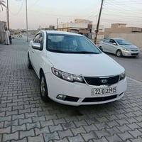 سيارتو موديل ١٢.  وحلوه بدون صبغ بيها طخات قليله التواصل 07515778479ال...