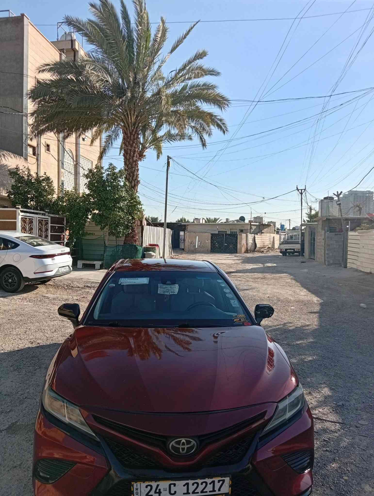 البيع كامري موديل 18 فول عداه الفتحه رقم دهوك هزه جديده حادث بس بنيد بدون ايرباك السعر 140/// ***********
