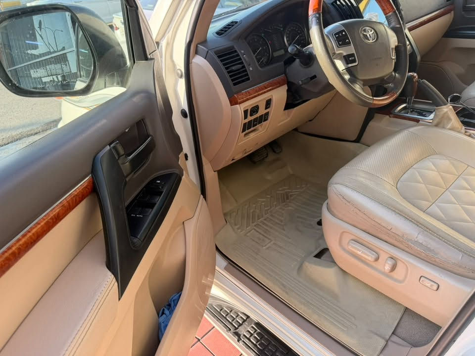 لاندكروز موديل 2012 رقم بغداد تفاصيل سياره بل سونار محرك 6  سعر 290  بيها مجال بصيط مكان فلوجه ماشيه 200 اتصال على رقم فقط ***********
