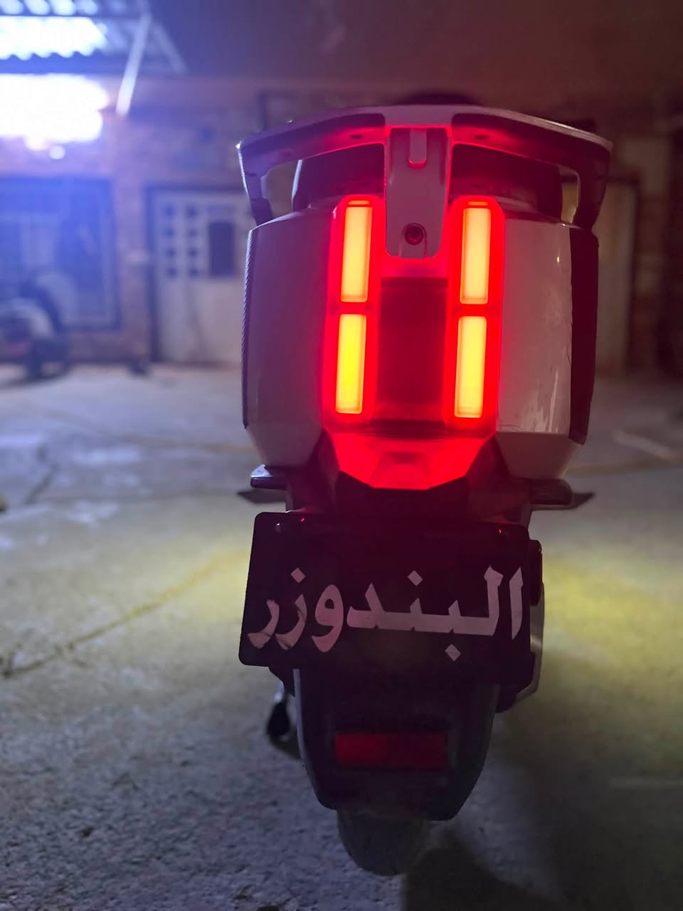 السلام عليكم دراجة شحن للبيع 
النوعيه ريان وحش الكون غنيه عن التعريف 
ملاحضه :الكفر الامامي بي شخوط بسيطه ف غلفته كاربون فايبر 
موديل 25 الشكل الجديد 
6 بطاريات المسطرة نوعيتهن الريان 
نضام Rرجوع للخلف 
نضام بارك
وتنربط ع برنامج تايلج 
يعني تشغل وطفي من تليفون 
نضام مثبت سرعه 
تشغيل عن بعد 
انذار ضد السرقه 
منفذ يوبيءس 
قفل استيرن 
لايت عالي وناصي 
اشاير يمنه ويسرى 
دبل اشارة 
3 نمر سرعه حقيقي 80 
حساسات بريك امامي وخلفي 
جوزة تفصل الناريه 
مكاني بغداد التاجي سبع البور
السعر 750و بيها مجال للطيبين
الاستفسار الرقم *********** 
وتساب والخاص مفتوح
