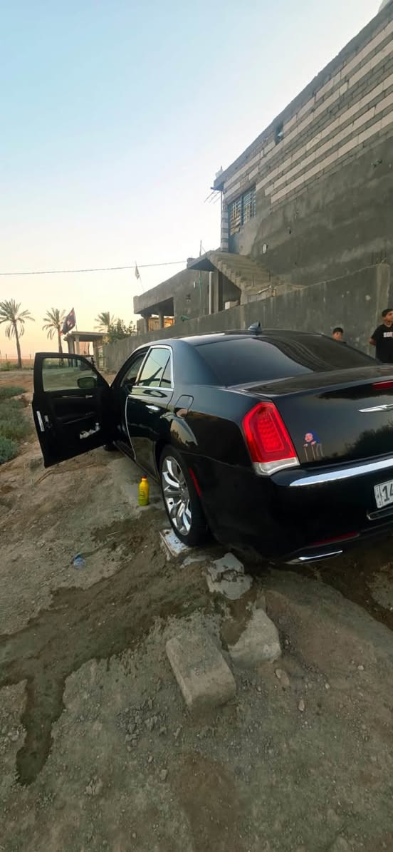 يالله للبيع اوباما موديل 15مرمز22 رقم بصره الدولي بسمي هزه اوسنويه جديد السياره جديده بمعنه الكلمه حادثه جاملغ أو بنيد بدون دواخل وباقي السياره كفاله حداده تخم تاير كله جديد السعر 155اوبيه مجال مكاني البصره القرنه ***********انا مكلف بل نشر
