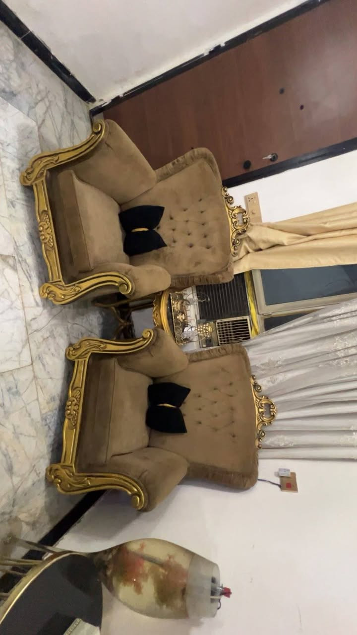سلام عليكم غرض لبيع زعفرانيه شارع معهد تصاب على وتساب ***********
