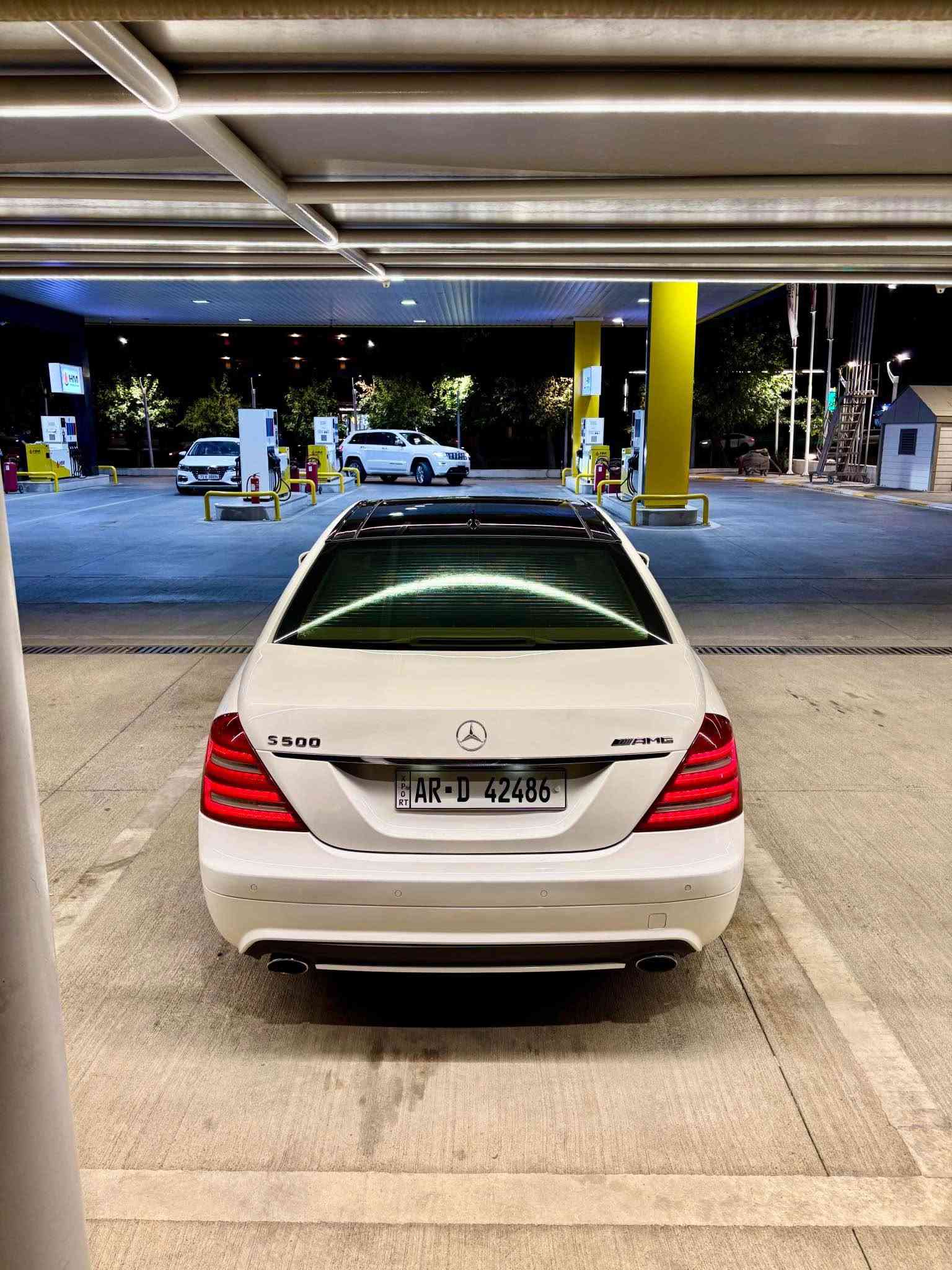 سەرەتا بە ناوی خوای گەورە 
مارسیدز s 350 
مۆدیل ٢٠٠٨کامل کامل کراوە بە ٢٠١٣  سەیارەکە زۆر تازەو چوان ماوەتەوە گیرو مەکینەو کارەبای بەشەرت مەکینەی نەکراوەتەوە بەشەرتی ١٠٠فیتەر دەعامی بۆدەعامی چاڵ شخوت نیەتی  یەک پارچە بۆیاخی ئەورپایە  مواسەفات 
پانۆراما 
درگا لارچ 
ناو زەرد 
کامێرا
حاسە 
شاشەی گەورە 
٤کوشن کارەبا 
٤کوشن ساردو گەرم 
درگا سەحب 
سندق سەحب 
رادار 
سەیارەکە کامل هەیکەلی دەسکاریی کراوە  
پیشو دوا زۆر تونو تۆڵە  بۆ مەسرەف مەگەری هەموو گیانی ئەدەم بەشەرت 
تکایە ئەگەر موشتەری نیت سەرمان مەئیشینە  لەخۆتەوە سعر لی مەدە  سەیارەی وا پاک تازە نەماوە 
ژ:م*********** السليمانية, العراق
