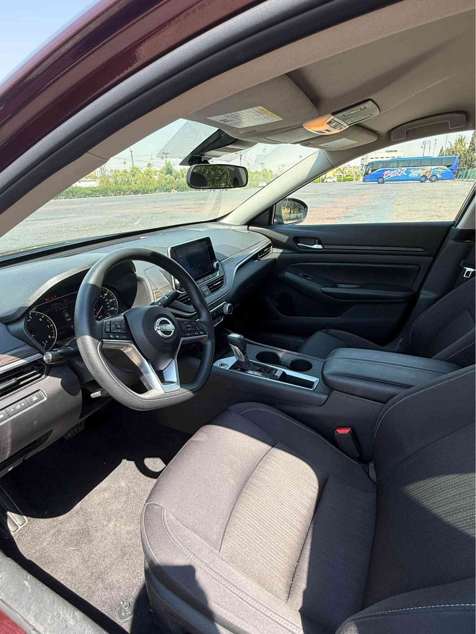 Nissan Altima SV  2025
جاملغ و بونیت سبوغ بدون دواخل
ارباک ستیرن تاک راجع بلادی 
٣٢ الف ماشیة 
سعر 148$
*********** واتساب موجود 
مکان اربیل أربيل, العراق
