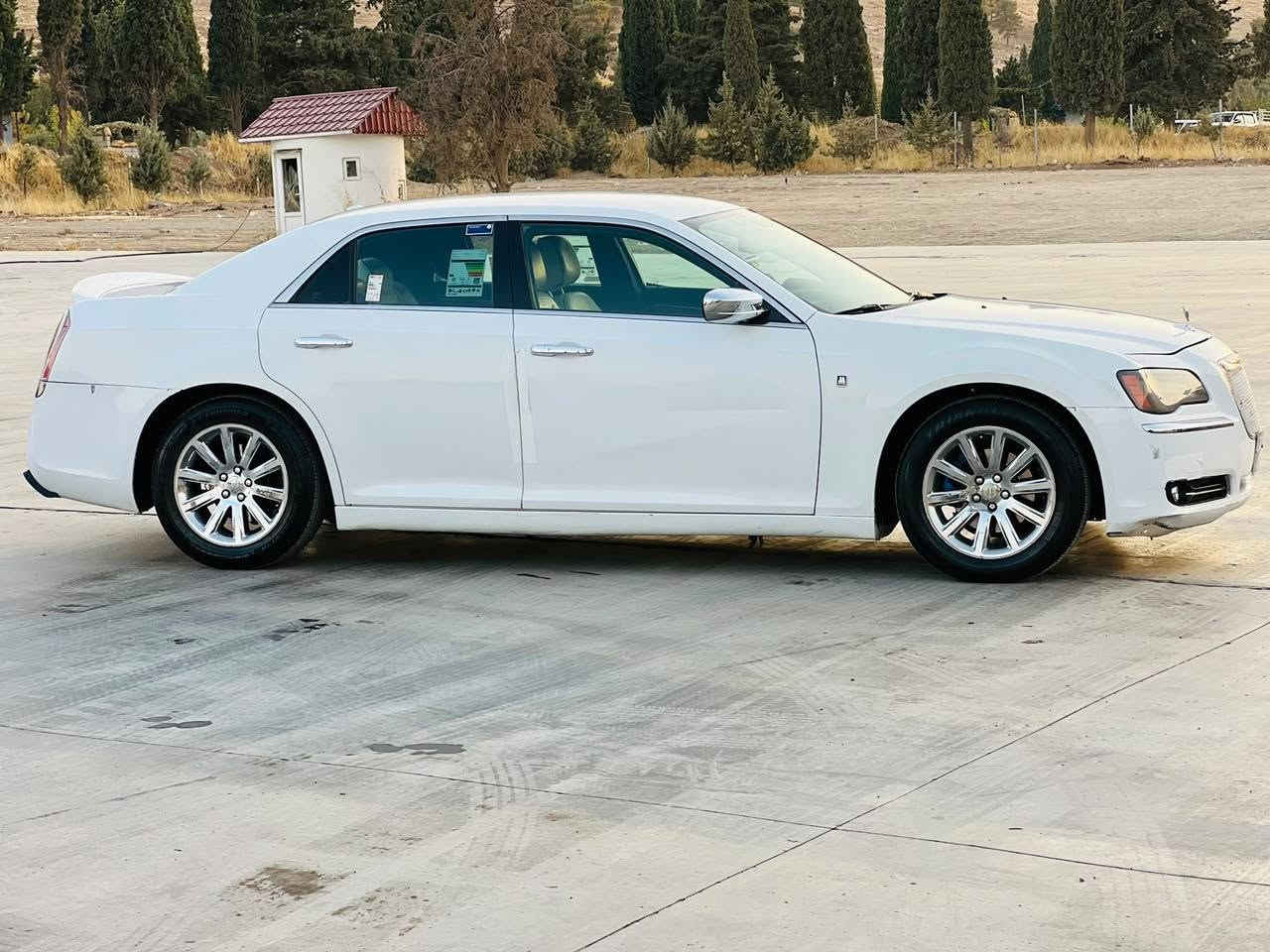 سڵاوی خواتان لێ بێت
ئۆباما 2014 c300  بڕاوە
کۆدێ هەیە بەناوێ خۆمانەوەیە
کوشن کارەبا کوشن جڵد و هیتەر 
گێڕو مەکینە و کارەبای وتەقەو ڕەقە بەشەرت تاقم پێشو دوای تازە داگیراوە کامل سێرفس کراوە سەیارەکەیە یەک دینار مەسروفی نیە  چوارتایەی لۆکی بۆبەسراوە  
سعر 68 گەڵاو معامەلە
شوێن. تەکیە

ژم.***********
***********
