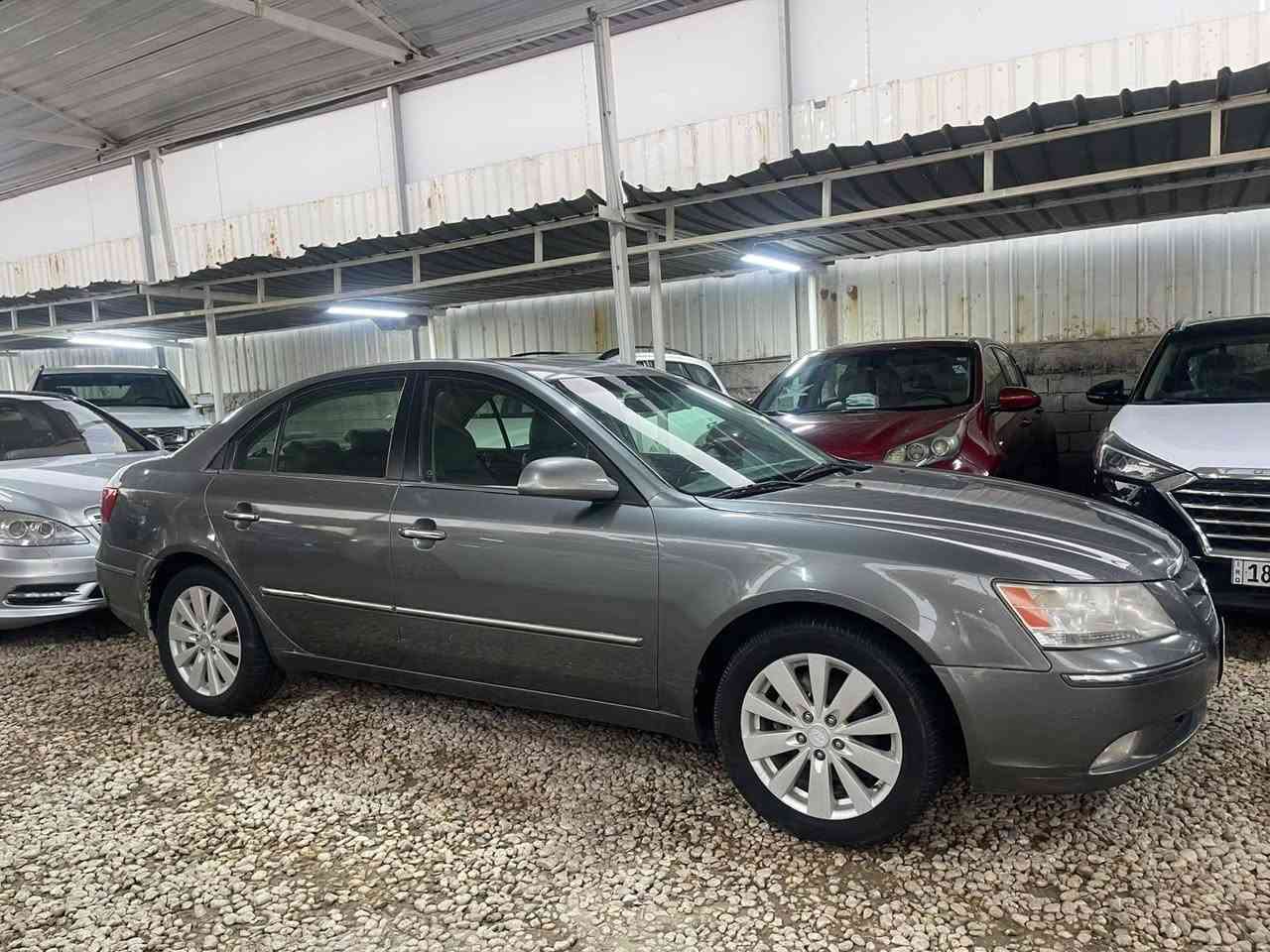 السلام عليكم سوناتا2010 مقدس سياره  فول مواصفات فتحه بصمه تبريد لمس وراد امريكي محرك 2400 كشنات جلد تحكم مري كشنات كهربائيه سياره جاهز كير ومحرك وتخم تاير جديد حداديه كله جديد وتبريد درجه اولى  باتري جديد سنويه 28 سياره  جراد بل قماره وصبغته القماره  حادثه باب وجاملغ خلفي  سياره مذب ربع عليه السعر 95 وبيه مجال ترهم مراوس  اتصل ***********
***********
