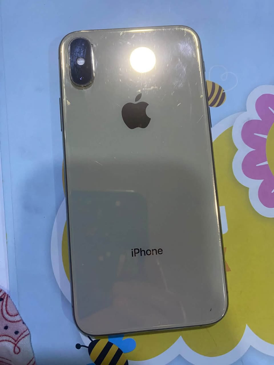 ايفون XS ٢٥٦ • بطارية ٧٤٪ • كامرات معطلة
