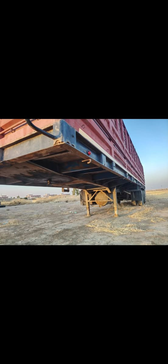 عربانه فصل ردني طول 12 و60 ثلث محور  *********** بيع مستعجل  كلف بنشر

نص مكتوب في الصور:
- 100 4G 5:07 24 أغسطس 9:55 م