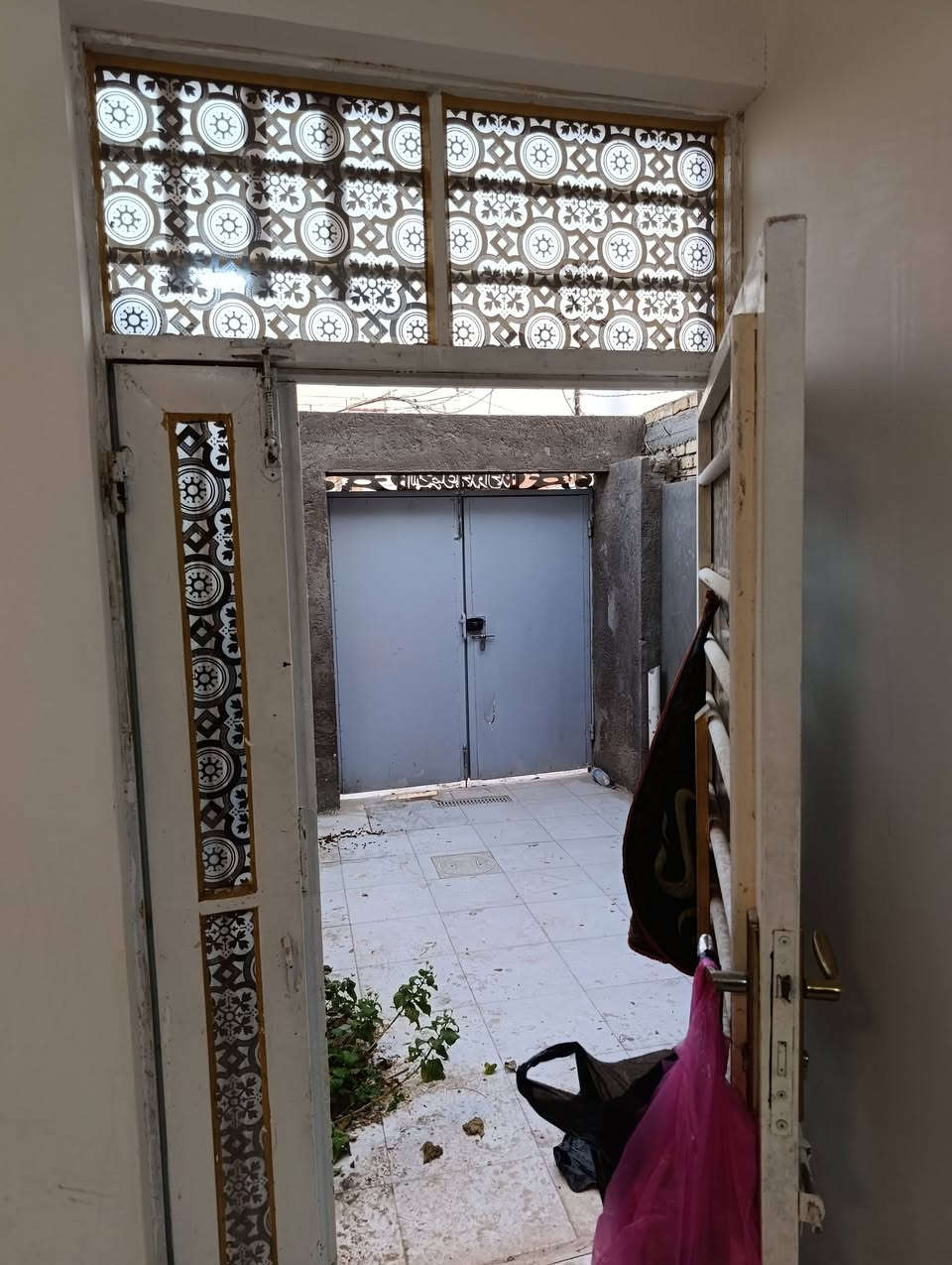 السلام عليكم/بيت للبيع 140م جديد في السهله /معمل الدبس/ صب طابوك جمهوري بورسلين/طابق ونص /السعر 50مليون ***********
