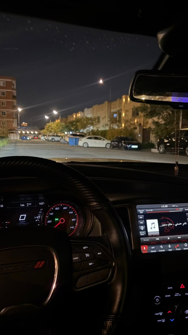 للبيع
چارجر 2023 Super Track Back النداء الاخير بلاك توب 
المحرك 3600 
ماشيه 38 وقابل للزياده 
حادثها فقط باب خلفي مبدل اصلي نفس اللون 
رقم السياره بغداد بأسمي 
ومكاني بغداد 
***********
