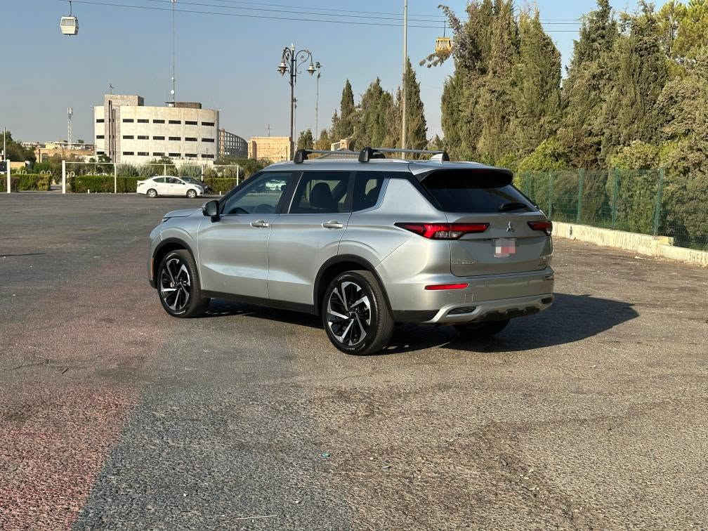 mitsubishi outlande  2024

سەیارە كلين تايتل بى سبوغ
مۆدیل 2024
مکینە 2.5 
مواصفات SE فول مواصفات
3ريزكوشین
5 کامیرا
صندوق شەفت
گؽرلە سوکان شەفتی سەرسوکان
بريك بسمه
ئاوینە شەفت + ئاوینە عیشارەت
كوشين كارەباى
کوشين جلد و + كوشين هيتەر
حساس پؽشەوە + حساسی دواوە
رادار360 دەرەجە(بيشەوە+ دواوە+ ئاوینە)
ئۆتوبریک پؽیشەوە + ئۆتوبریک دواوە
تەبرێد مرکزی
بەسمە و دەرگابسمە
6مۆدی لێی خورین
سياره كلين بى سبوغ بی هیج ملاحەزە یە ک 
ژ.م ***********   وتسئاب أربيل, العراق
