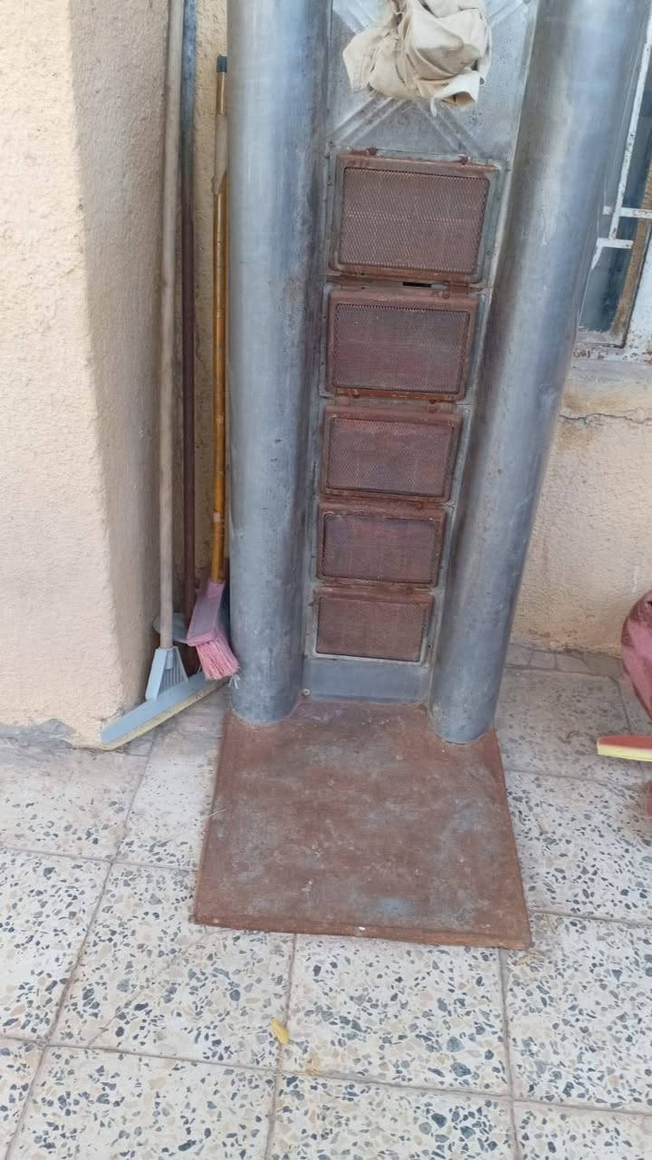 غراض
لبيع دوشك جديد مامستعمل غرفه سريرين شبابيه 
مشوايه مال كص عنوان ميسان ماجديه ***********
