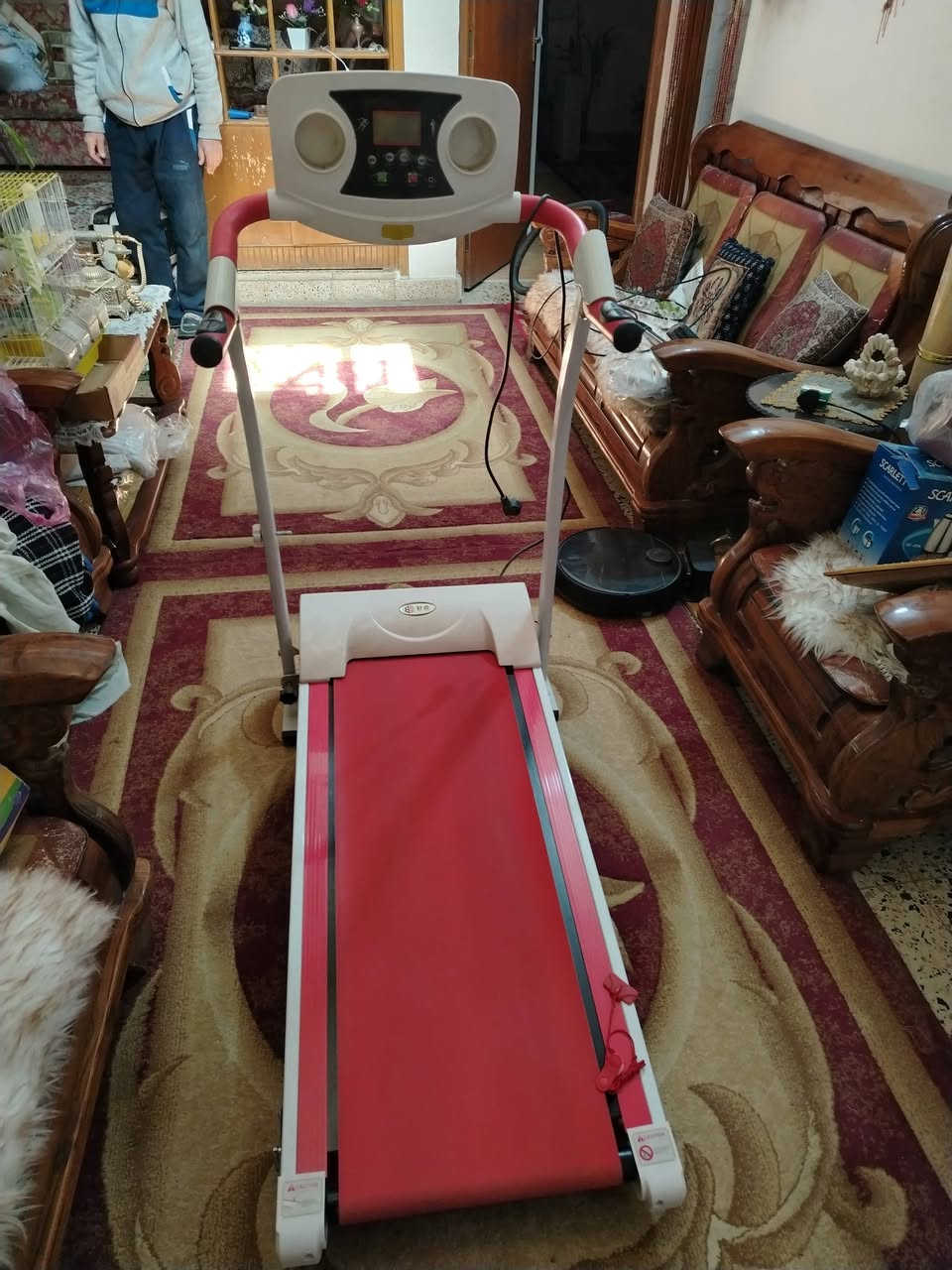 جهاز مشي يحتاج تصليح ابيعه بسعر اخو البلاش اللي يريده يتواصل معي على الواتس الرقم ***********
