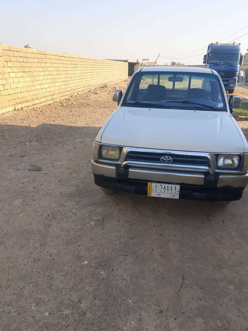 سلام عليكم بيكم للبيع موديل 2000سيره حاربارد رقم انبار المني مكان السياره بيجي ***********
