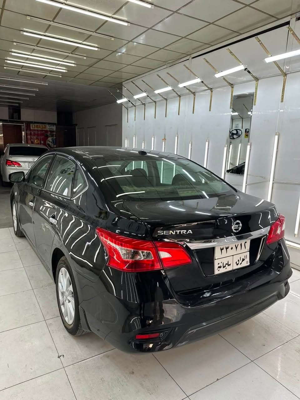 نیسان سێنترا ٢٠١٩  ئەمریکی ، مواسەفات SV ڕادار و شاشە و کامێرە و ئیکۆنۆمی ، ٤ پارچەی بۆیاخە دەعمەکەی زۆر بەسیتە هی ئێرەیە بەبێ ناوگەرتن و بێ  ئێرباگ ڕەسمی سۆنەرەکەی دانراوە،  هەموو گیانی بەشەرت و بە ناوی خۆمانەوەیە و سەیارەکە لە سلێمانیە. 

***********
***********
