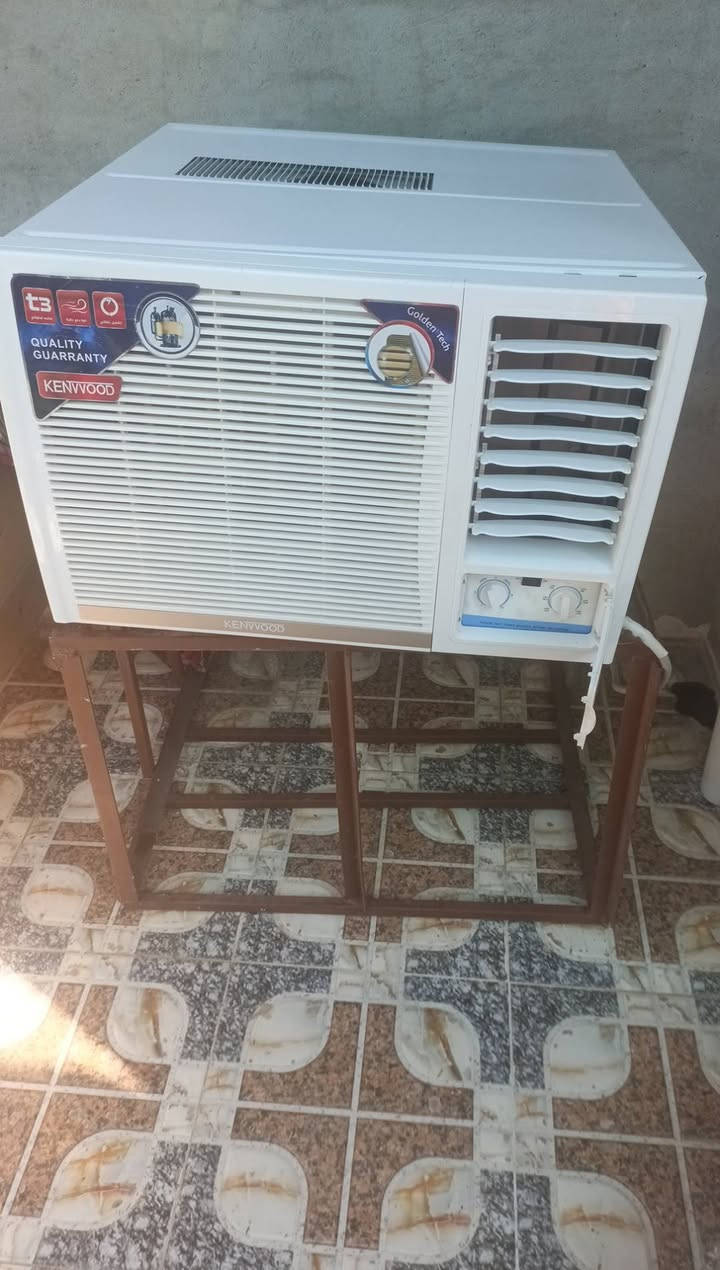 مكيف كينود استخدام شهر للبيع هوه والقفص  ***********
