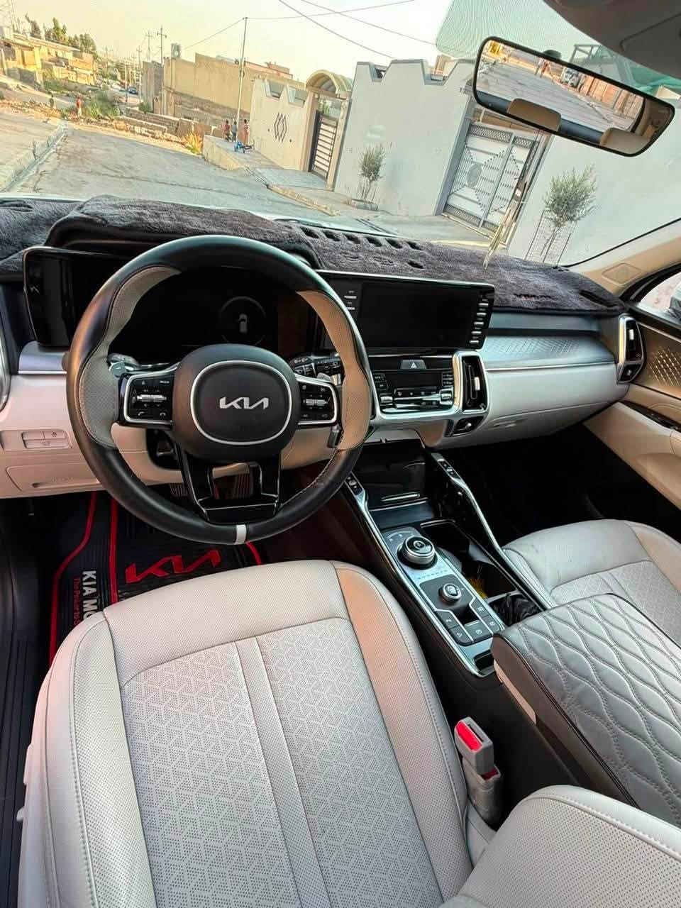 2022
6v
كشنات تدفئة و تبريد 
فوللل مواصفات ما عدا الفتحه 
كير ماوس 
صندوق كهربائي 
ماشيه سبعين الف 
كورك 
***********
اسيا***********
