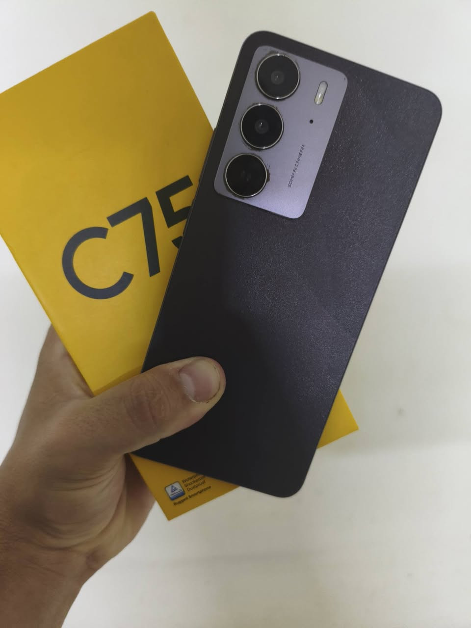 ريالمي C75 • ٢٥٦ جيجا • ٨ جيجا رام
