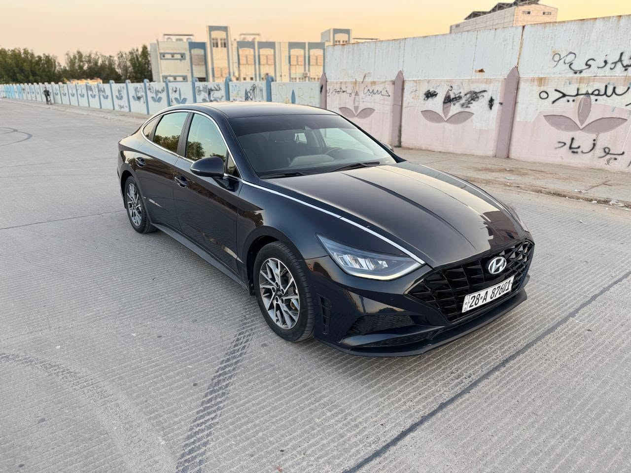 السلام عليكم  
سوناتا معوقين وكاله عامه مطلقه  (2023 وارد امريكي )
ماشيه 130k  حادثه قطعتين جملغ وبنيد (رقم نجف )
سوناره بل منشور 
نص فول عده لبصمه ولبني راما
سياره فول تحكم
مري شاره
نضام قياده
تحديد مسار
كامره دوار
شاشه جبيره
محرك 2500 تنفس طبيعي
مكينه كير حداديه كله جديد
تخم تاير 
سعر 145 بيه مجال قليل  
***********
