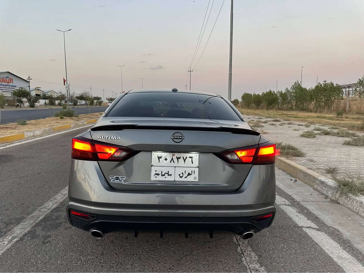نيسان ألتيما وارد أمريكي موديل 2019  محرك 4 سلندر حجم 2.5 مواصفات Sلون نفطي مواصفات السيارة معروفه مثل 
تشغيل بصمة 
بيبان بصمة 
كشن كهربأي 
شغال عن بعد 
تحديد سرعة 
شاشة كاميرا 
كشنات جلد أو داخل كريمي
سيارة ماشي 130 مايل
ظرر السيارة قطعتين يعني جاملغو بنيد  سيارة شرط بدون دواخل بدون شاصي بدون بدنه
بجم عل بلاد سيارة جاهزة تبريد تخم تايرات جديد صدر جديد كهربائيات  كولها شغال سيارة بسمي شرط تحويل مكان السيارة كركوك سعر البيع (117$) بي مجال 
***********
*********** واتساب كركوك, العراق
