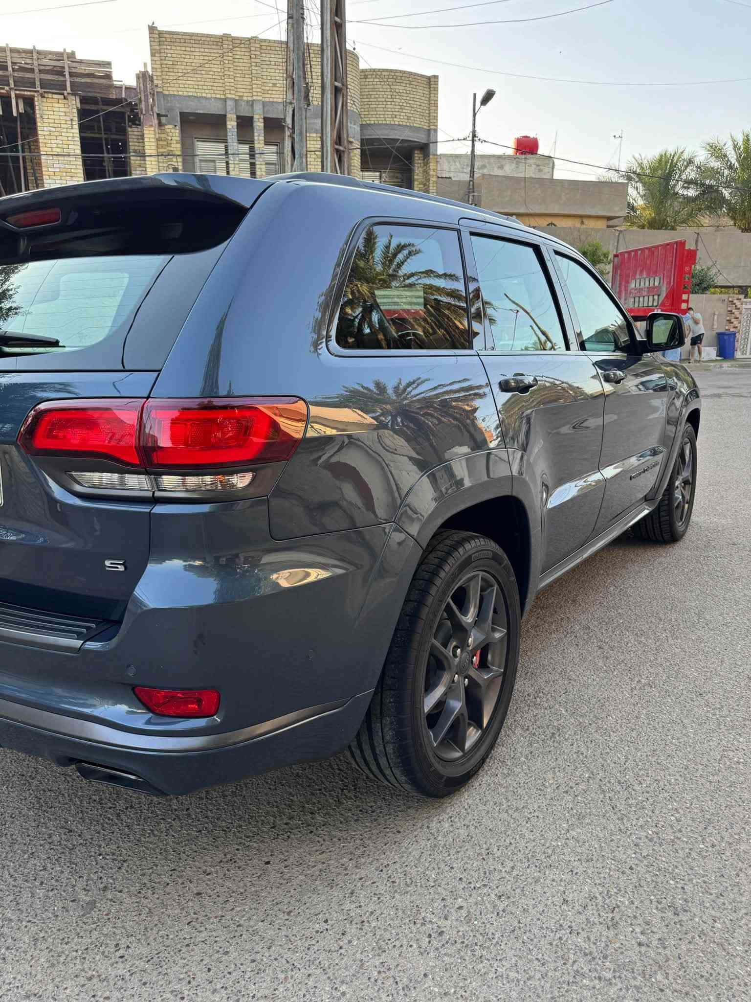 سلام عليكم . جيب خليجية فئة S موديل 2020
موصفات رادر امامي اعلى موصفات بفئة S
مكفولة من الصبغ والتبديل فقط بارد مقدار اصبع بالجاملغ الامامي الامين موضح بالصور ورصعه بسيطه بالباب الخلف السائق سونار موجود ماشيه 62 الف مكان السياره بغداد رصافه سياره باسمي رقم بغداد / الماني 
السعر 31$ ثلاث شدات وعشر اوراق الشراي يتصل ويدلل هذه رقمي ***********
