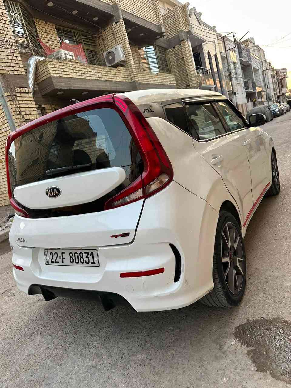 كيا صول موديل 2021  مواصفات جيتي لاين
وارد امريكي السياره 
ماشية 79 الف 
صور الحادث 
مرفق بل منشور وسونار  
بدون دواخل 
مكينه 2000 دوش
مرقم اربيل الجديد
تحويل او وكالة للمشتري حسب الرغبه
فتحة سلايد  
حجر البيئه بلادي مالتها 
شاشة كبيره 
رادار امامي جانبي خلفي 
فول تحكم استيرن جهتين 
نقاط عمياء 
كامرا خلفيه دواره 
تحديد مسار قيادة آليه 
انضمة قيادة 3 
مانع انزلاق واوتو استوب
ويل كب مشيف كروم جيتي لاين
مرقمة اربيل الجديد الدولي
بغداد الشعب
السعر100 $ وبيها مجال 
***********
