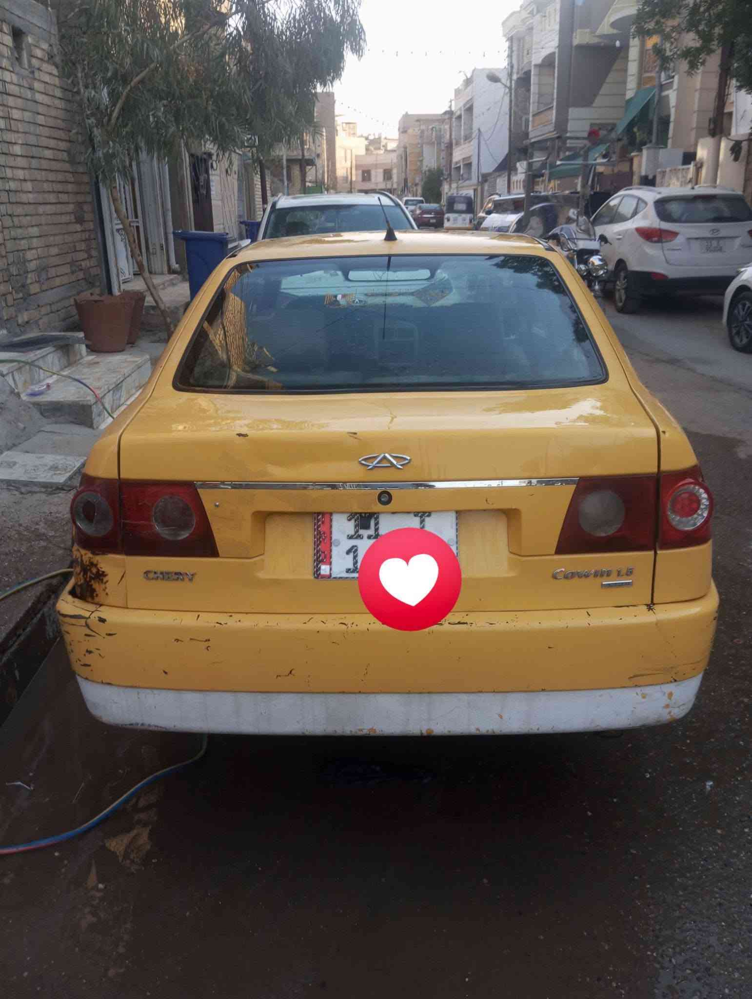 من رخصه مدير الكروب المحترم سلام عليكم للبيع شيري مديل 10 مكينه وكير كفالة صدر امامي خلفي جديد تخم تأير مصفر هيه وغرامات تحويل مباشره رقم بغداد انكليزي هزه جديد سنواية جديد الاستفسار على الرقم ***********

نص مكتوب في الصور:
- الزابت