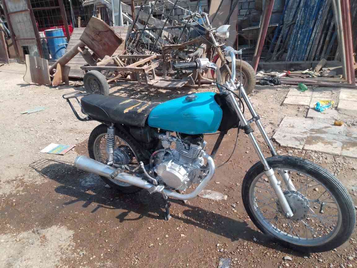 سلام عليكم  دراجه لبيع نامه دراجه حلوه مكينه ناعمه مكينه  مصبوغه حراري بدون السفسار ***********
