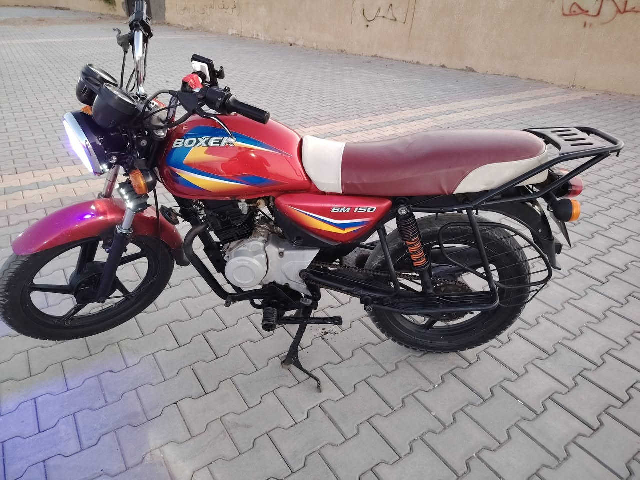 السلام عليكم بوكسر موديل 2019 رقم وسنويه بأسمي تحويل ثاني مكينه مفتوحه لا تنقيص ولا تبخير شلعه ومعدل فول كهربائيات كله شغاله مكان واسط قضاء الحي السعر خاص رقم موبايل ***********
